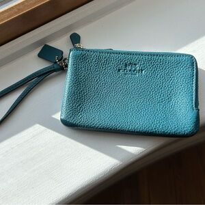 Coach Double Zip Wristlet EUC
